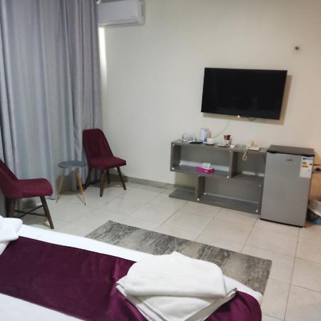 Golden Plaza Hotel อัมมาน ภายนอก รูปภาพ