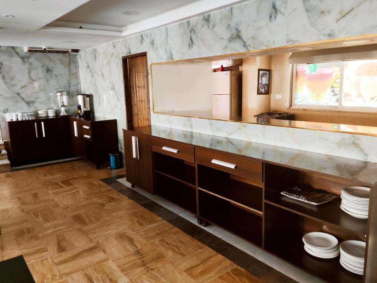 Golden Plaza Hotel อัมมาน ภายนอก รูปภาพ