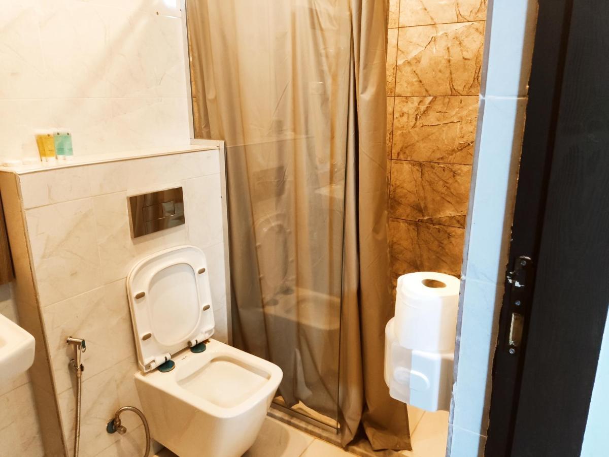 Golden Plaza Hotel อัมมาน ภายนอก รูปภาพ