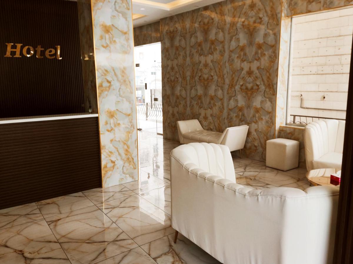 Golden Plaza Hotel อัมมาน ภายนอก รูปภาพ