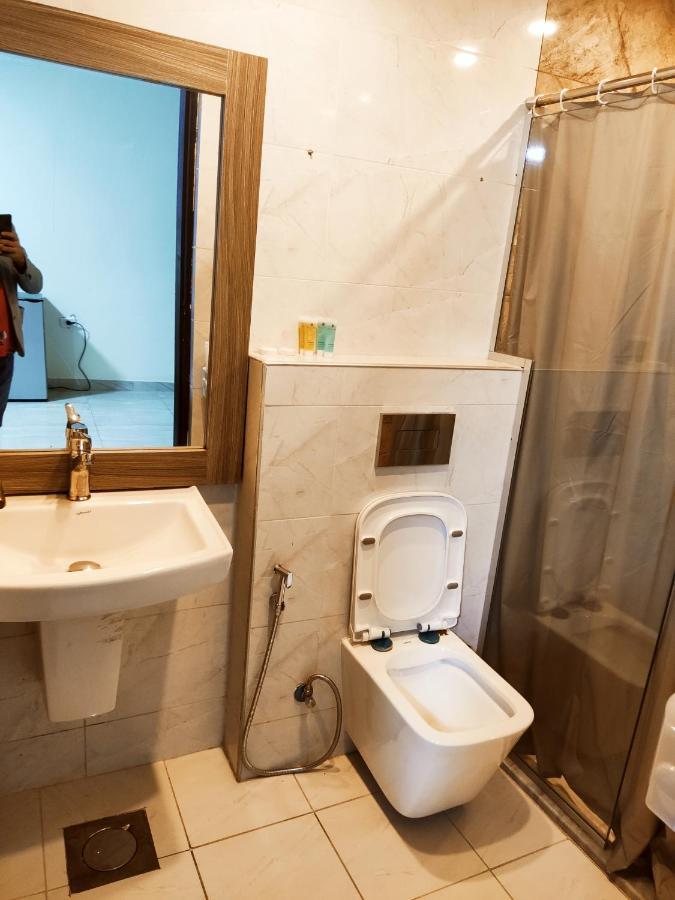 Golden Plaza Hotel อัมมาน ภายนอก รูปภาพ